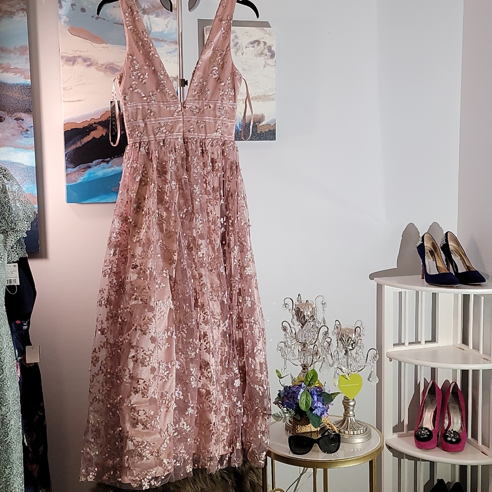 NWT Avery dress